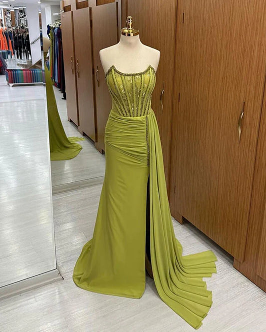 Explore the Latest Trends and Styles in Stunning Prom Dresses for Every Occasion