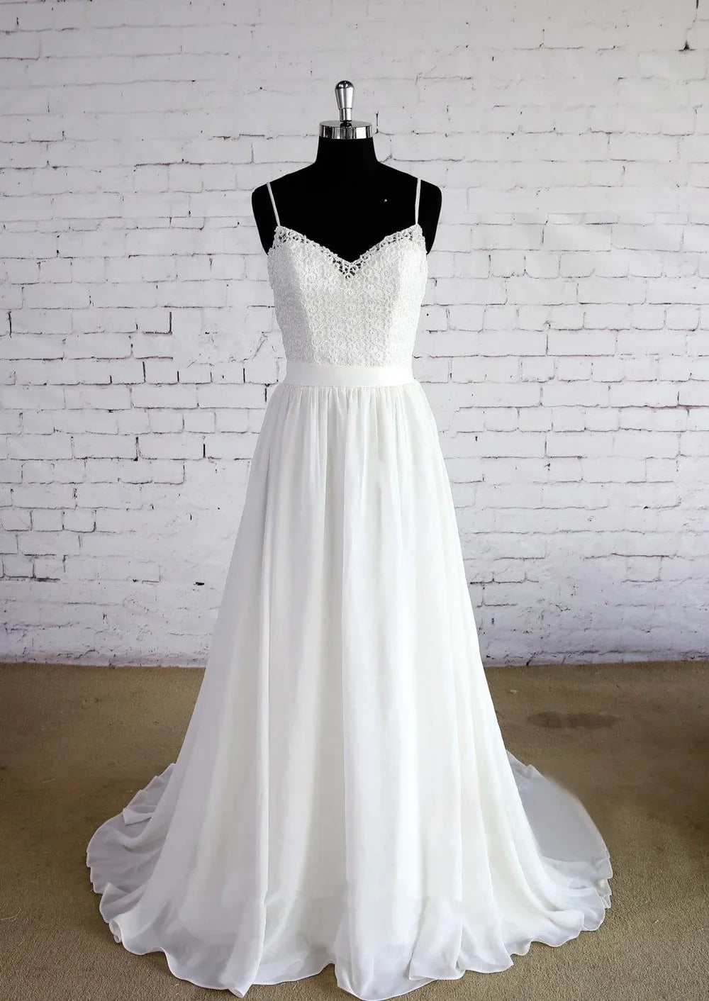 A-Line Lace Chiffon Wedding Dress
