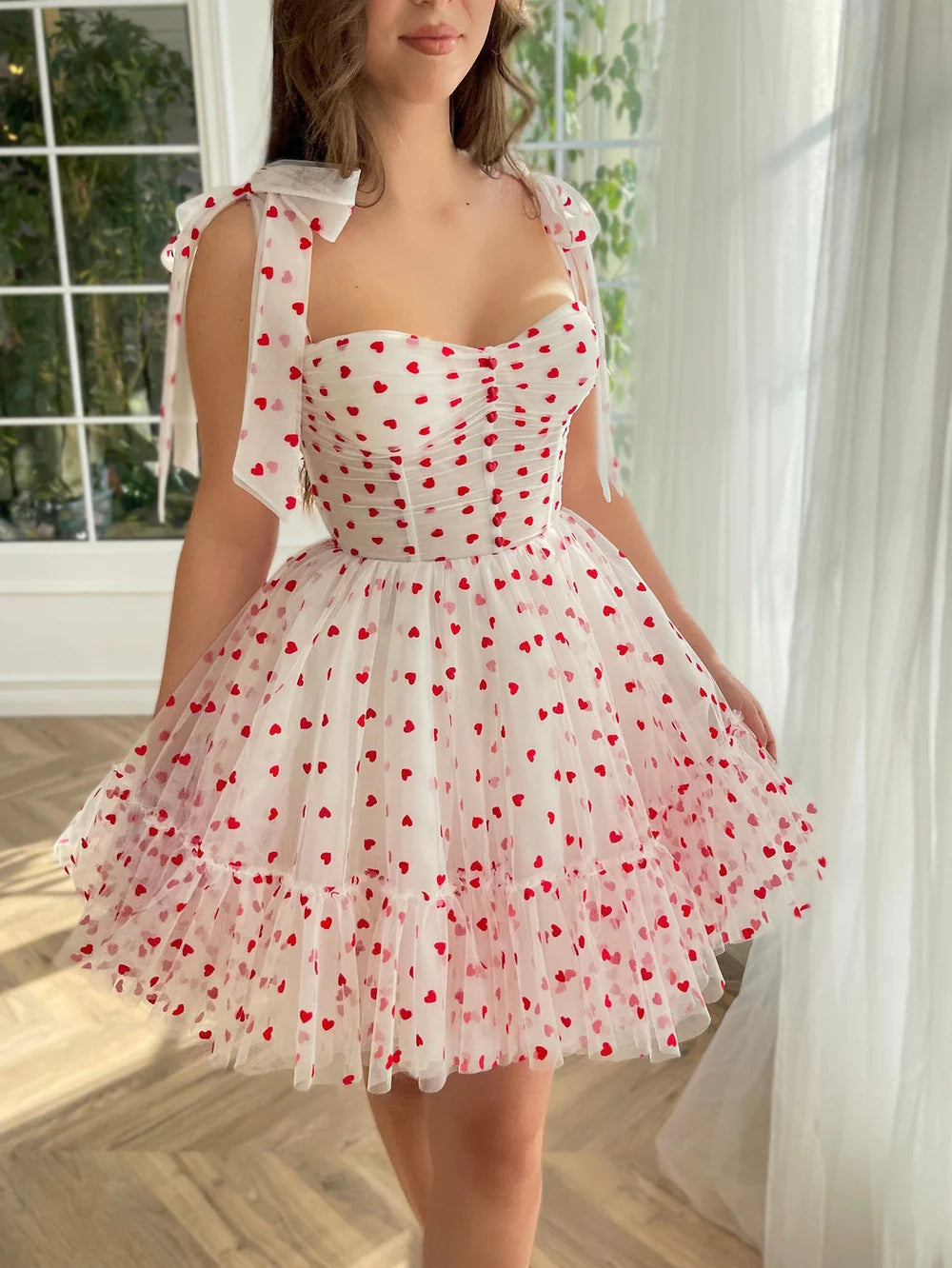 A Line Sweetheart Neck Tulle Homecoming Dresses