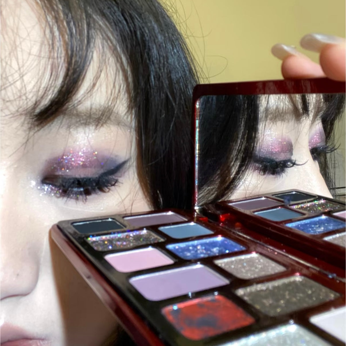 16 Color Eyeshadow Qianyan Plate Glitter Chamelon Matte Pearlescent Explosive Flash Plate Qian Yan Cowherd Sequins