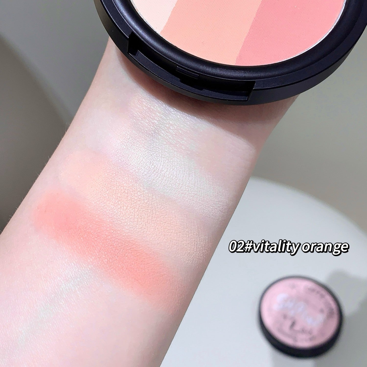 Three-color Blush Matte Pearlescent Contouring and Long-lasting Powder Delicate Three-Color Rouge