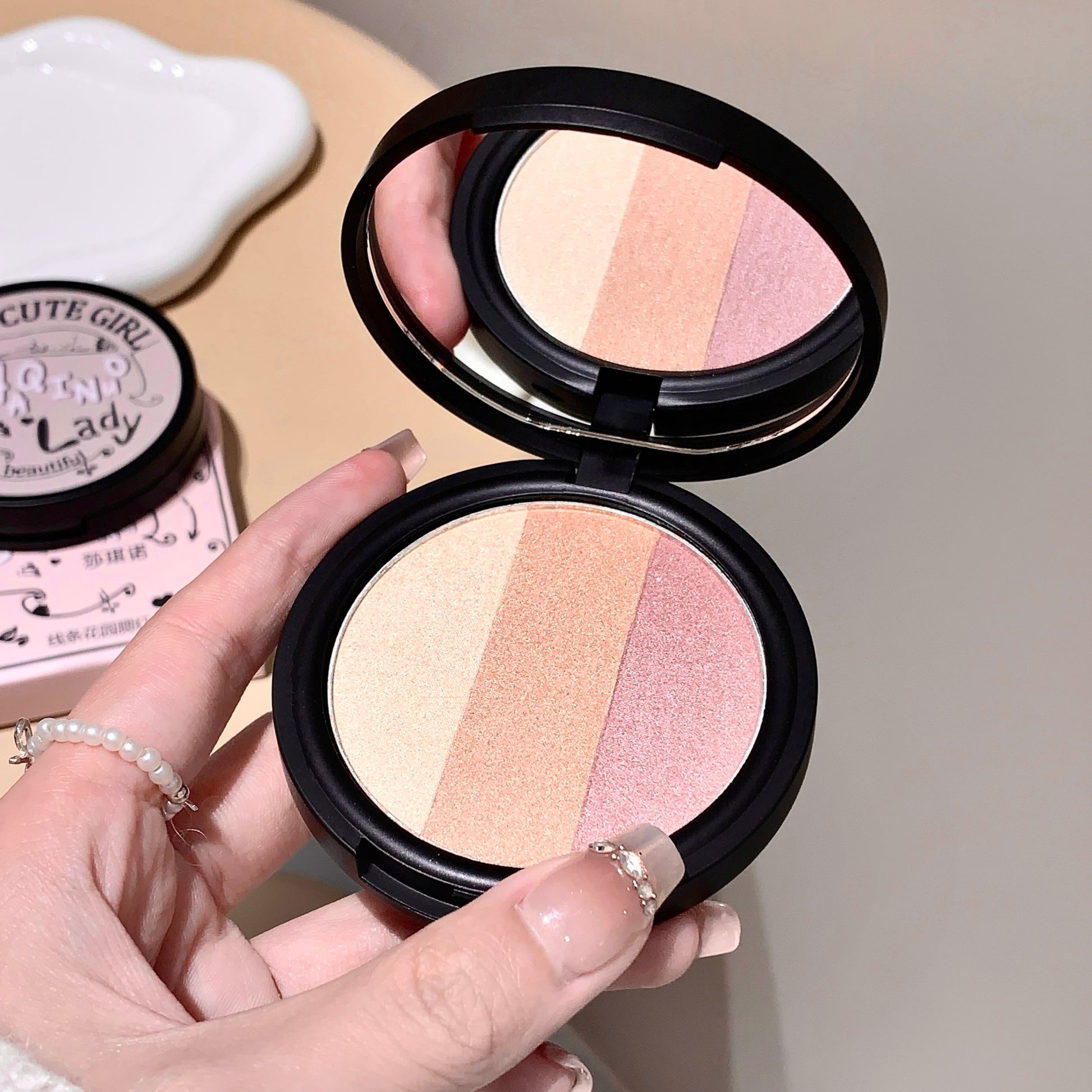 Three-color Blush Matte Pearlescent Contouring and Long-lasting Powder Delicate Three-Color Rouge