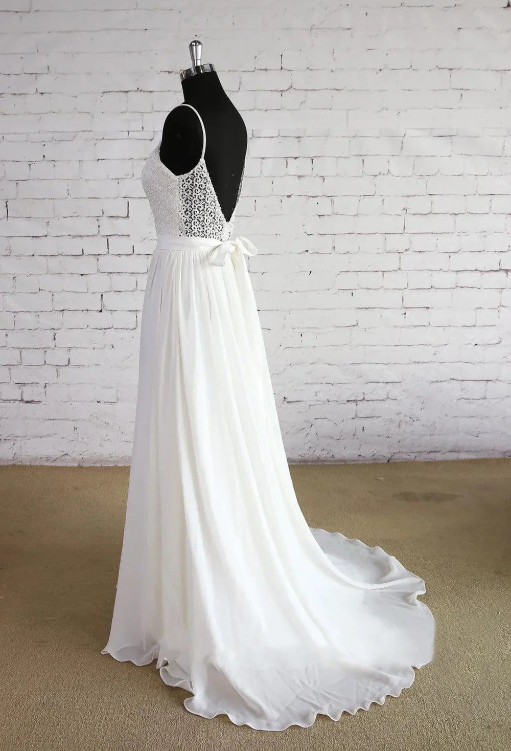 A-Line Lace Chiffon Wedding Dress