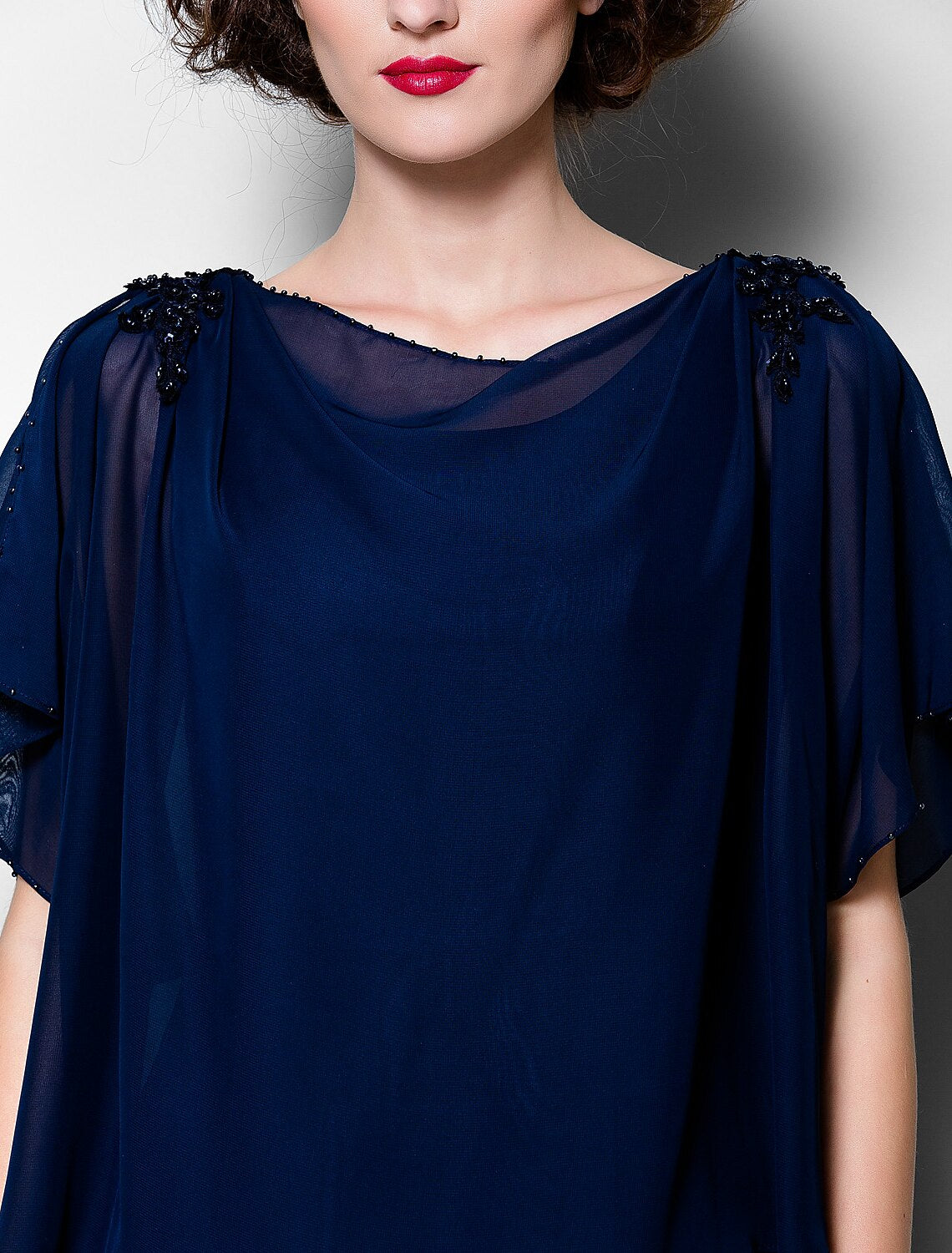 A-Line Mother of the Bride Dress Elegant Plus Size Cowl Neck Tea Length Chiffon Short Sleeve with Ruffles Crystal Brooch