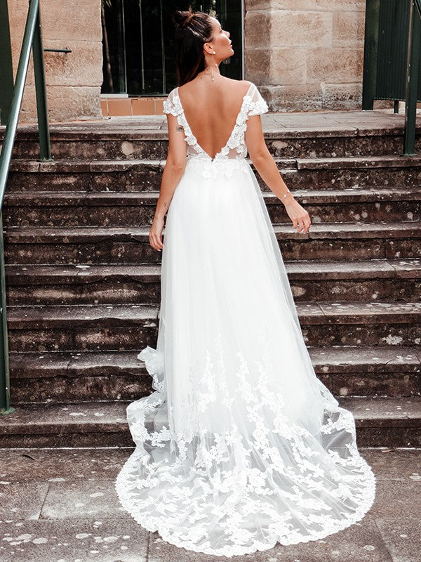 A-Line/Princess Sleeveless Applique V-neck Tulle Sweep/Brush Train Wedding Dresses