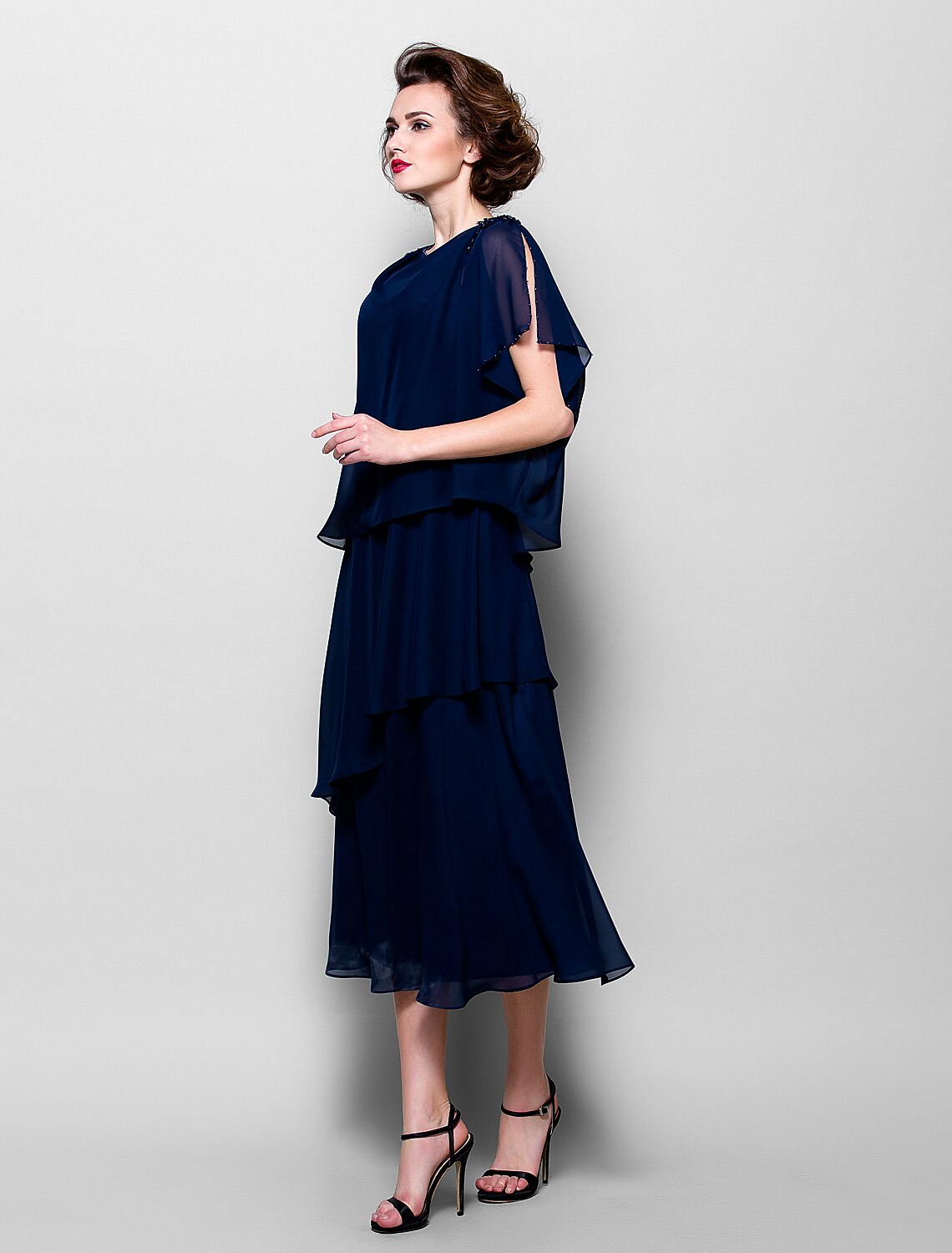 A-Line Mother of the Bride Dress Elegant Plus Size Cowl Neck Tea Length Chiffon Short Sleeve with Ruffles Crystal Brooch