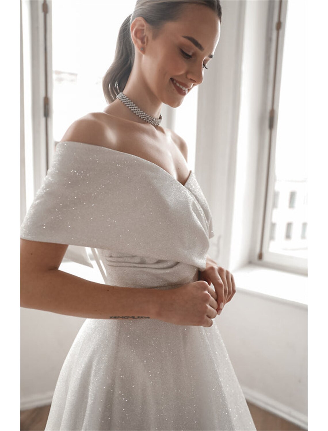 Hall Sparkle & Shine Casual Wedding Dresses A-Line Off Shoulder Cap Sleeve Sweep / Brush Train Sequined Bridal Gowns With Solid Color