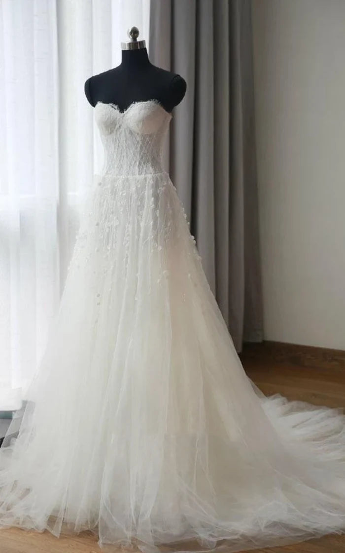 A-Line Tea-Length Sweetheart Sleeveless Bell Flower Wedding Dress