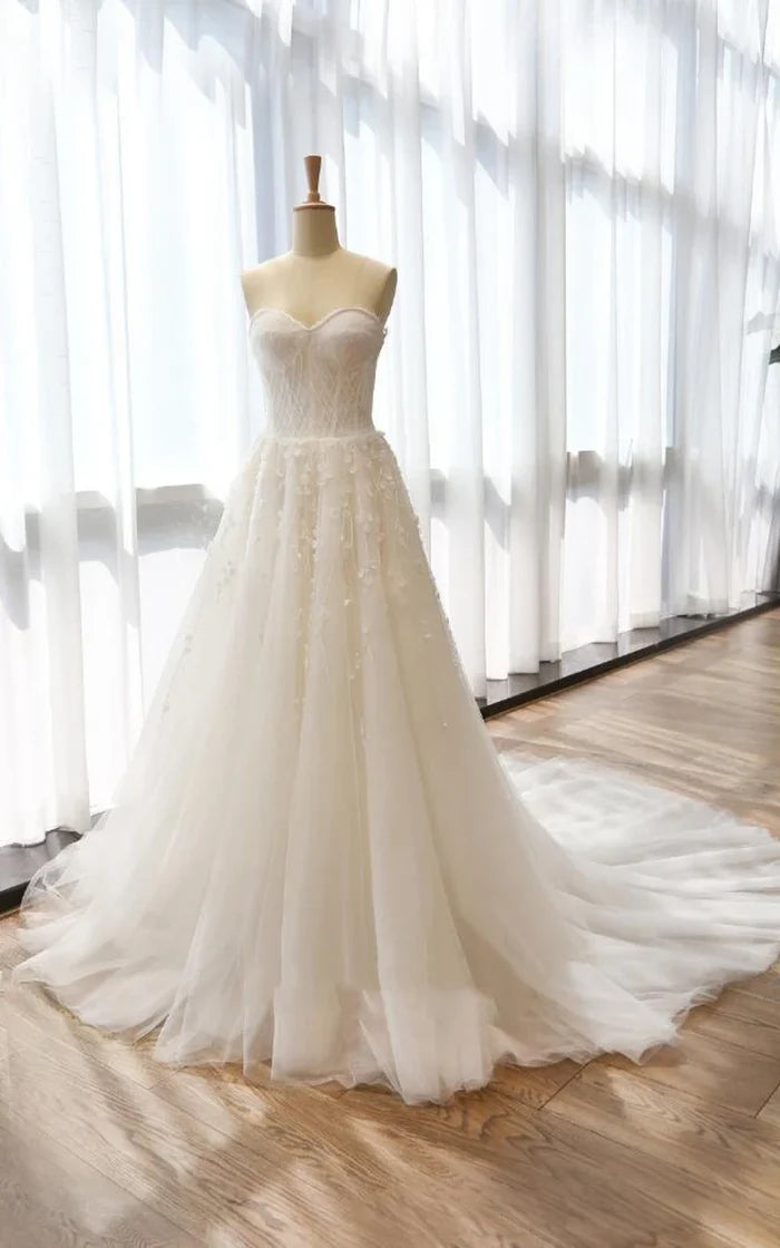 A-Line Tea-Length Sweetheart Sleeveless Bell Flower Wedding Dress