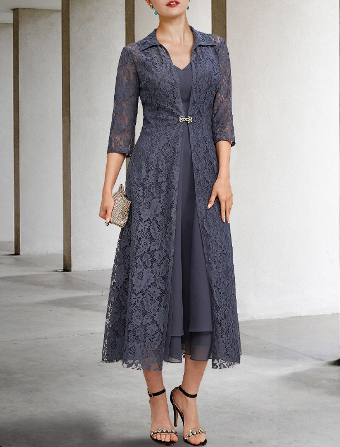 A-Line Mother of the Bride Dress Elegant V Neck Tea Length Chiffon Lace Sleeveless Jacket Dresses with Tier Solid Color